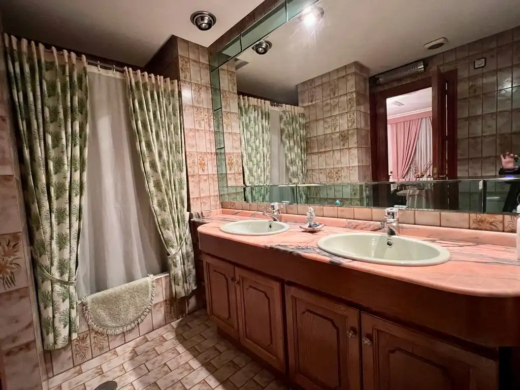 Baño de Piso en venta en Elche / Elx