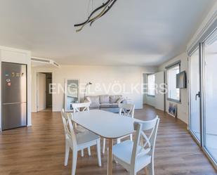 Sala d'estar de Apartament de lloguer en  Barcelona Capital amb Aire condicionat, Calefacció i Parquet