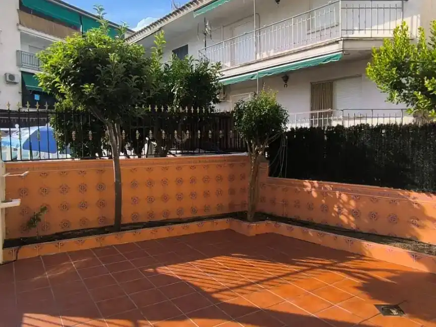 Terraza de Piso en venta en La Iglesuela del Tiétar con Trastero, Piscina y Amueblado
