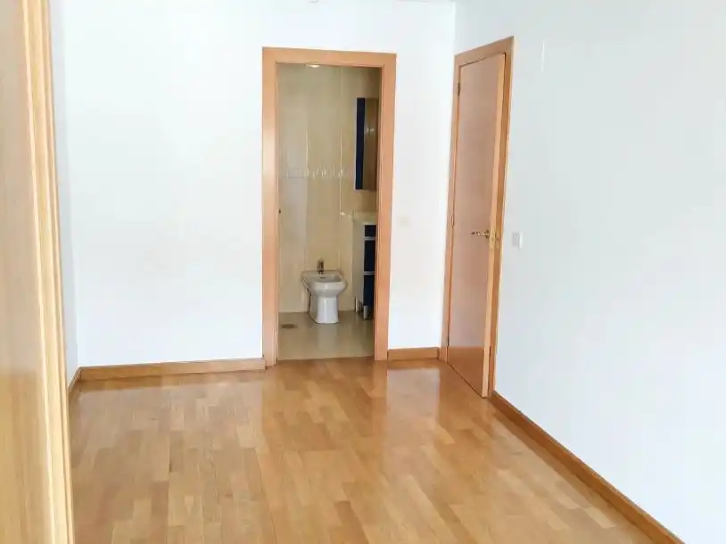 Duplexes for sale in Valencia de Don Juan  with Terrace and Balcony