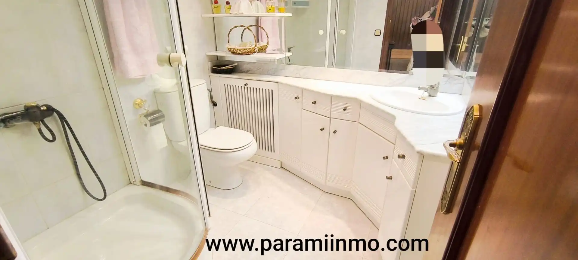Bathroom of Flat for sale in Ausejo  with Air Conditioner, Heating and Terrace