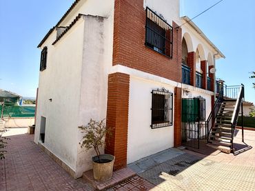 Maison avec balcon à vendre à Albinyana