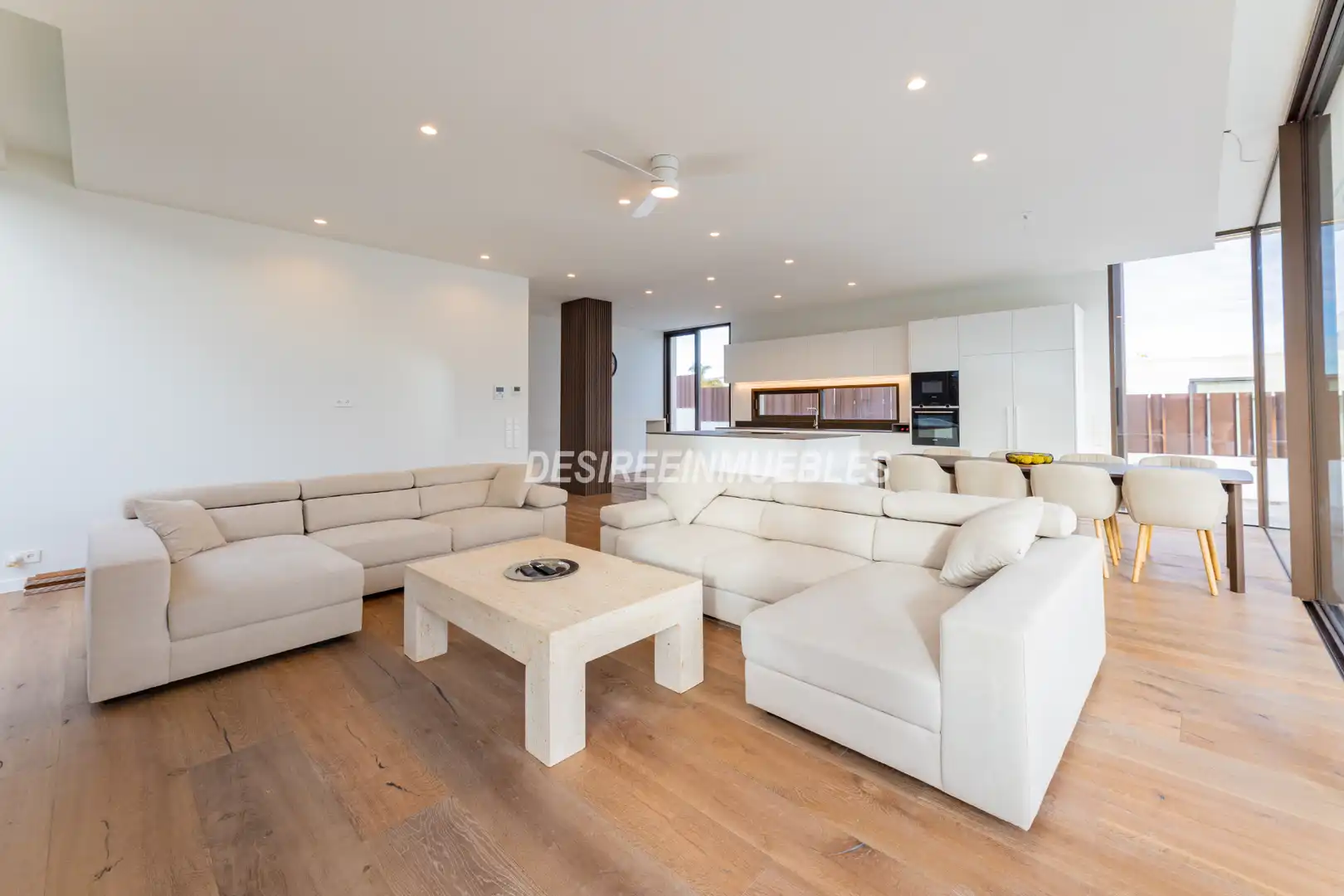 Sala de estar de Casa o chalet en venta en Godella con Aire acondicionado, Calefacción y Jardín privado