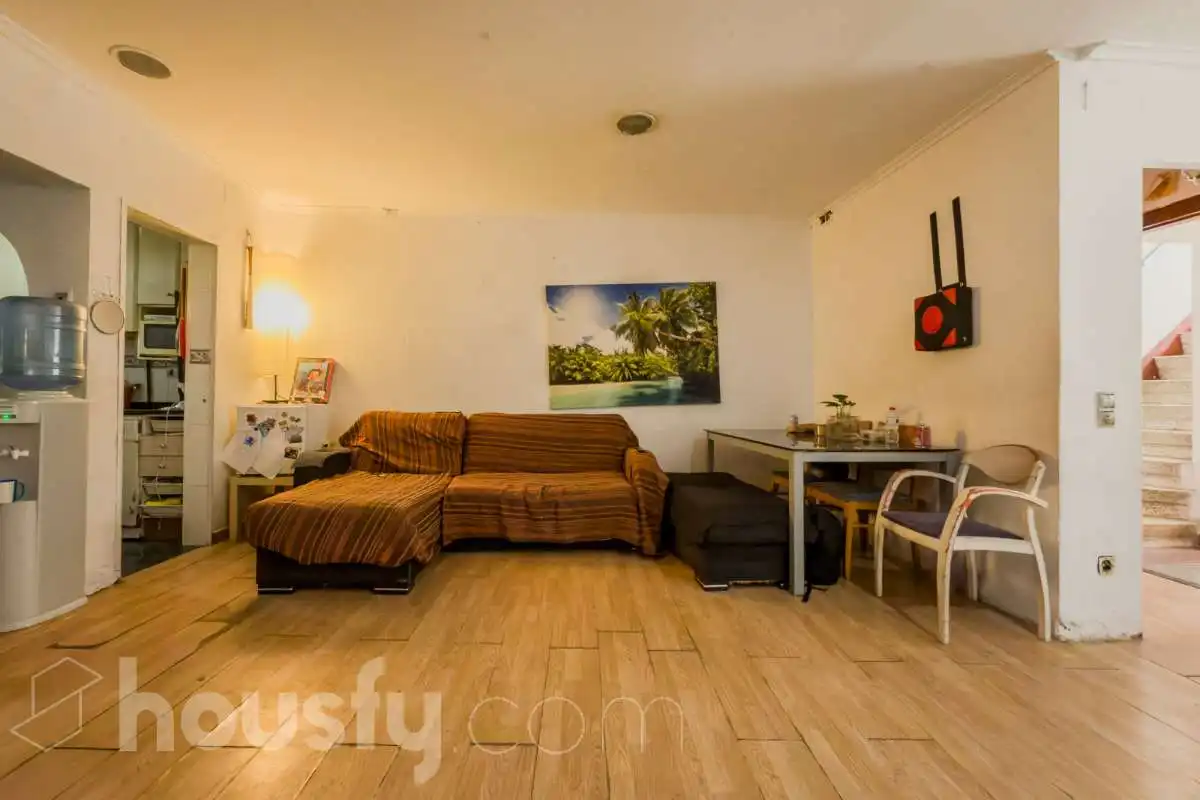 Sala d'estar de Pis en venda en Badalona amb Aire condicionat i Moblat