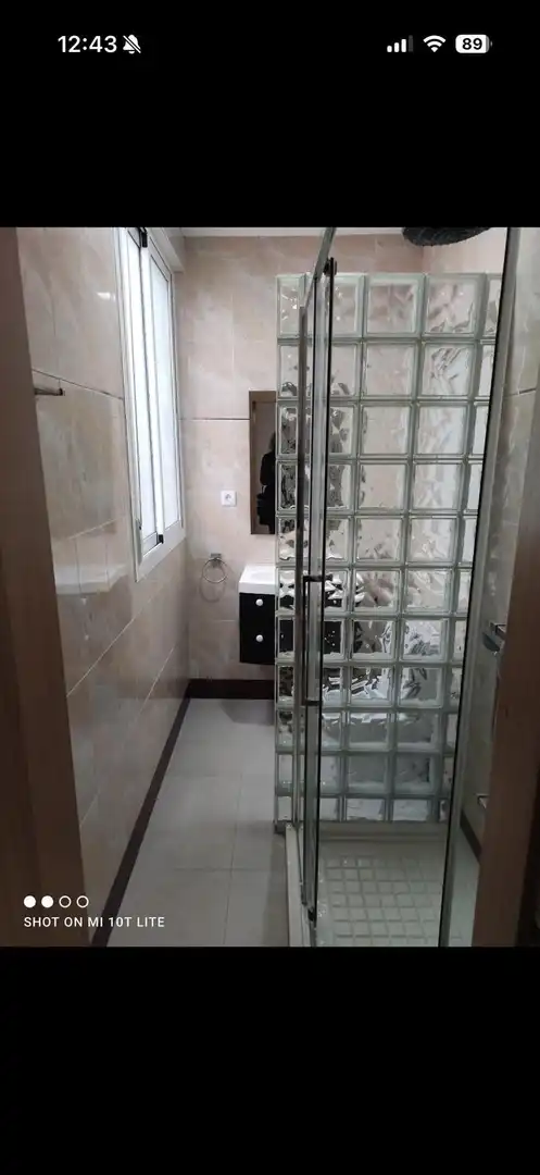 Bany de Apartament de lloguer en Almería amb Aire condicionat, Calefacció i Terrassa