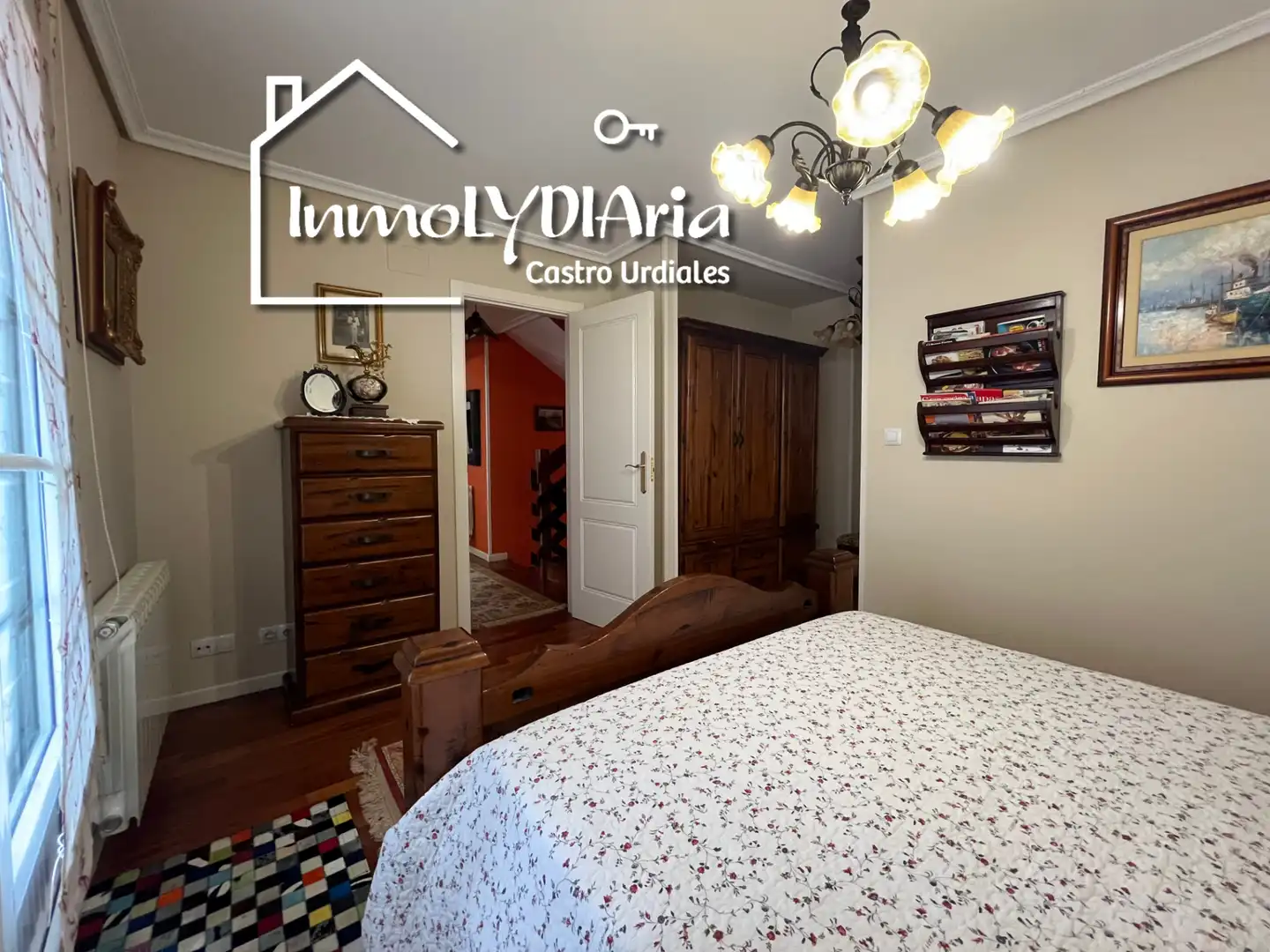 Habitación de Casa o chalet en venta en Castro-Urdiales con Calefacción, Jardín privado y Parquet