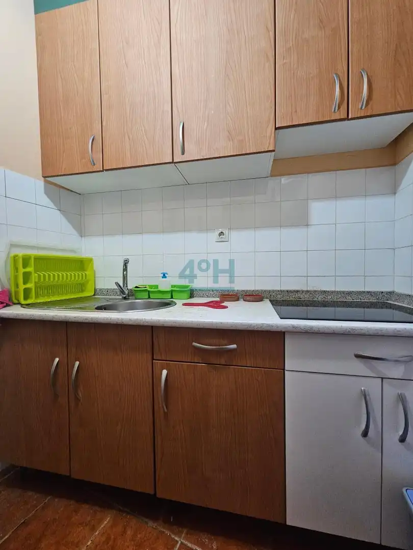 Cocina de Finca rústica en venta en Beade  con Jardín privado y Amueblado