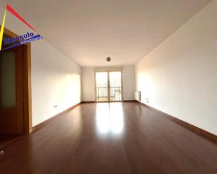 Living room of Flat for sale in Carbonero el Mayor  with Terrace and Storage room