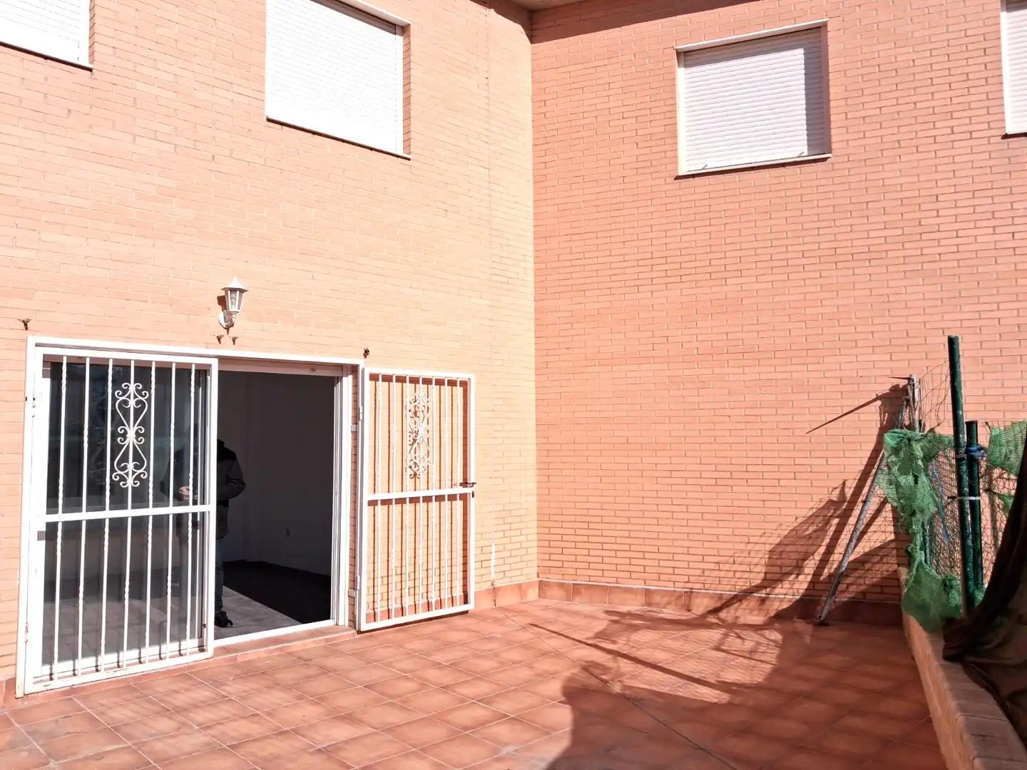 Vista exterior de Casa adosada en venta en Osera de Ebro con Calefacción, Parquet y Terraza