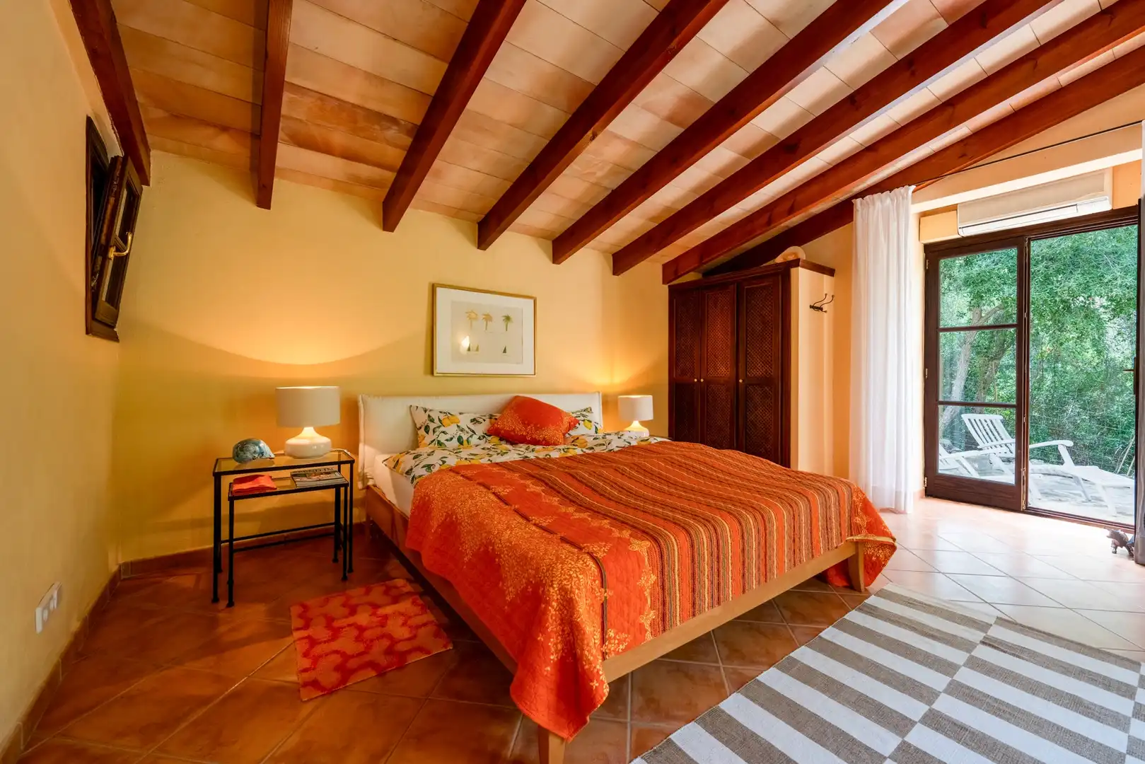 Schlafzimmer von Country house zum Verkauf in Artà mit Klimaanlage, Heizung und Terrasse