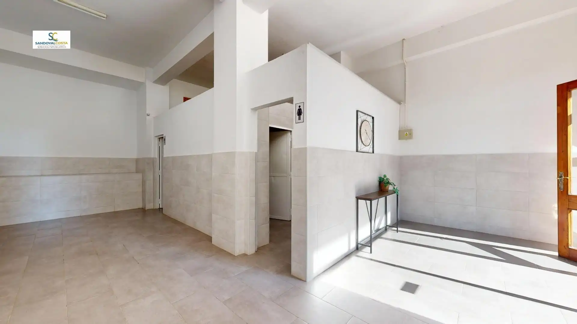 Wohnung zum Verkauf in Alicante / Alacant mit Klimaanlage und Gemeinschaftspool
