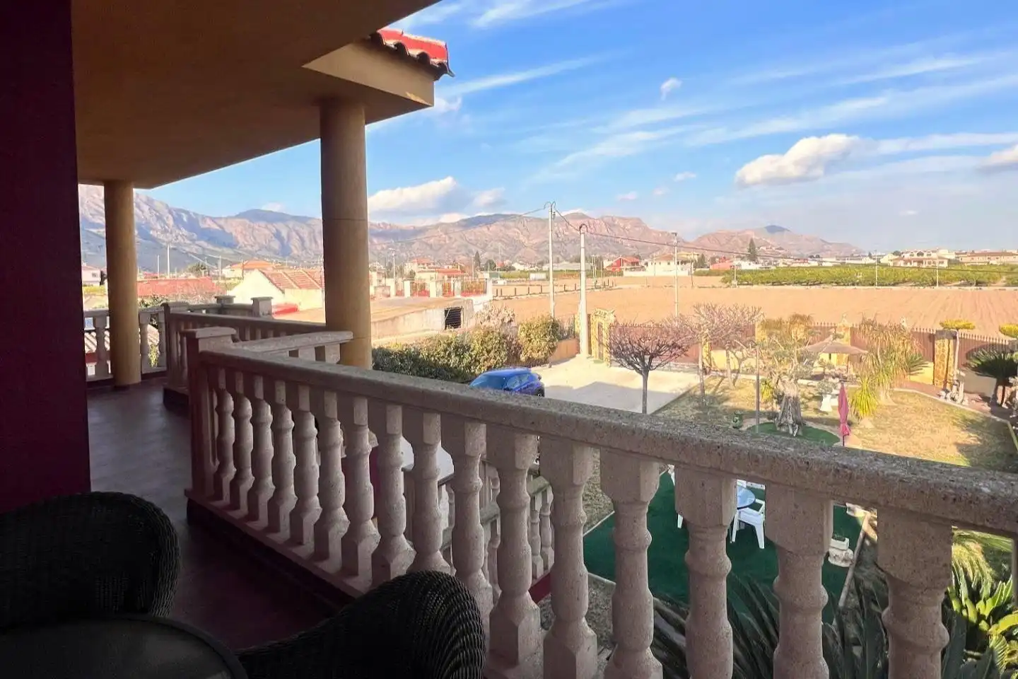 Vista exterior de Casa o xalet en venda en Orihuela amb Aire condicionat, Calefacció i Jardí privat