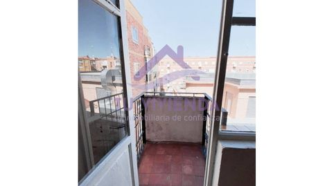 Foto 2 de Piso en venta en Calle Caamaño, 62, Delicias, Valladolid Capital