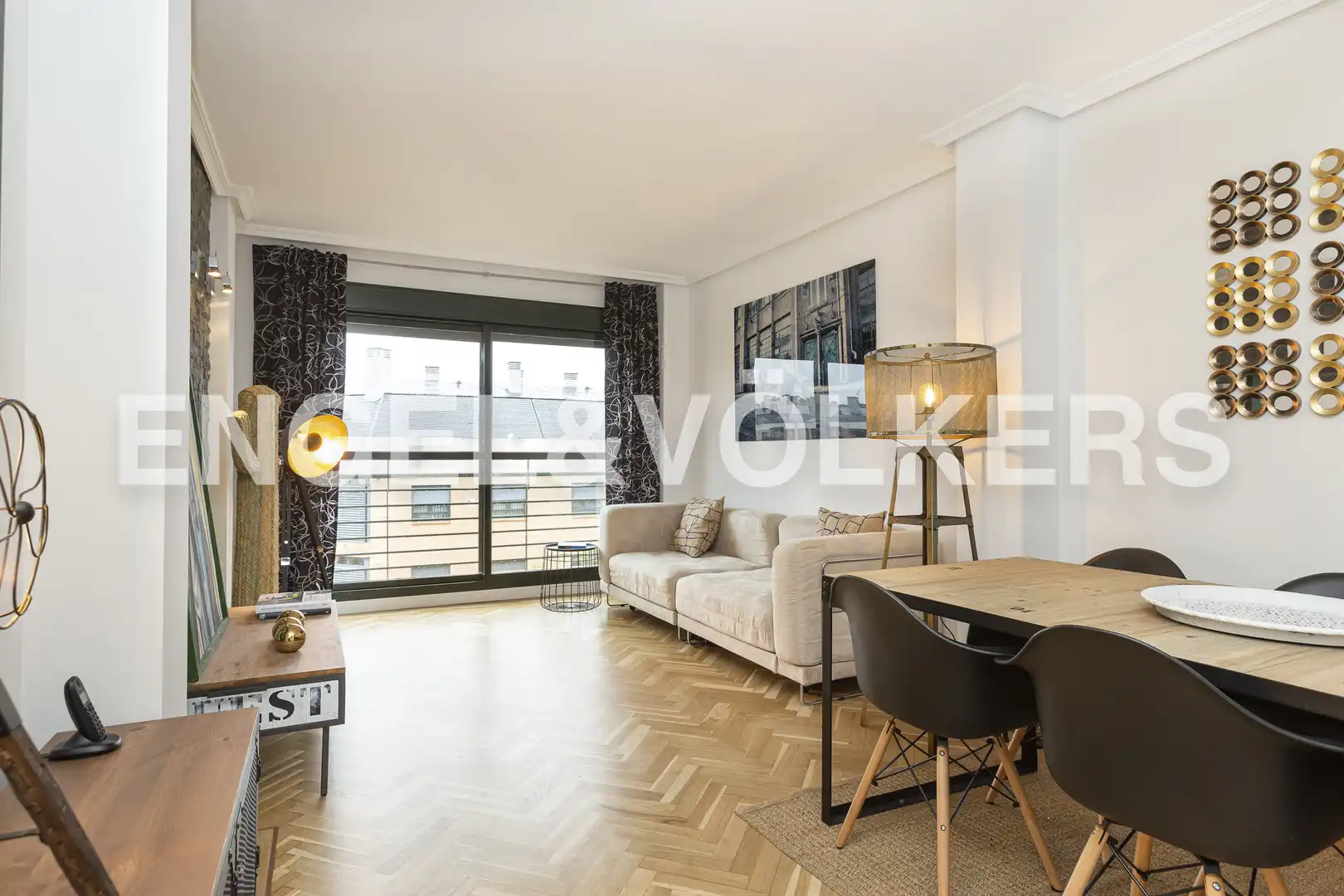 Living room of Attic for rent in Madrid  with Air Conditioner, Heating and Parquet flooring
