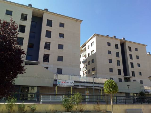 Local comercial en Alquiler en Grup de Sant Sebastià en Súria