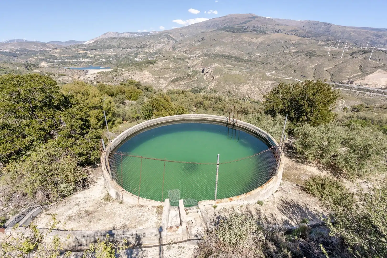 Schwimmbecken von Grundstücke zum Verkauf in El Pinar