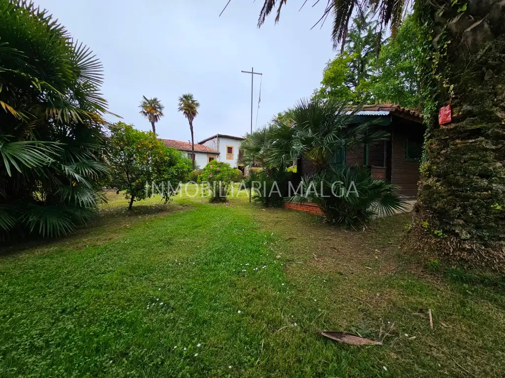 Casa o xalet en venda en Villaviciosa amb Calefacció, Jardí privat i Parquet