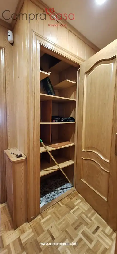Dormitori de Pis en venda en Segovia amb Parquet, Traster i Alarma