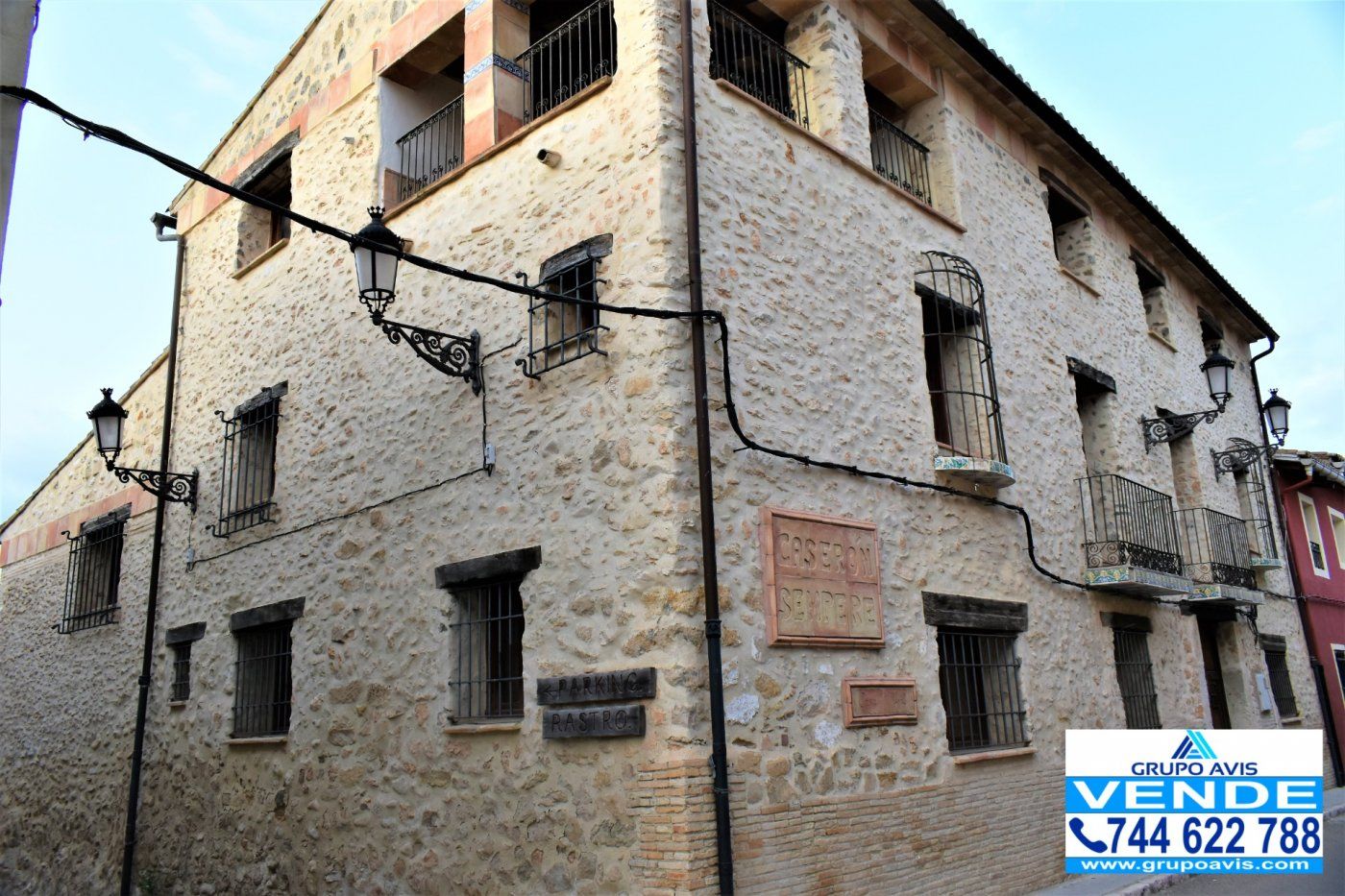 Exterior view of Building for sale in Sempere