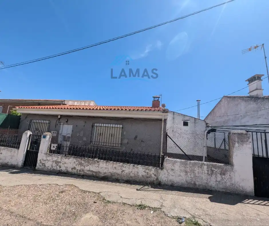 Exterior view of Houses for sale in Valdelacasa de Tajo  with Heating