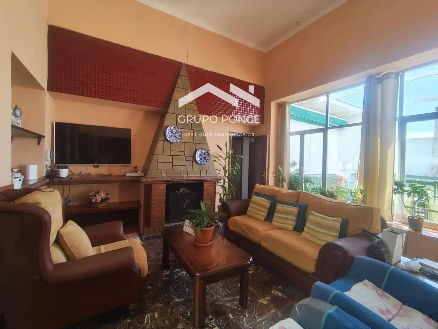 Sala d'estar de Edifici en venda en Puerto Real