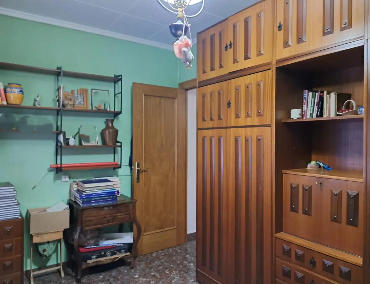 Buildings for sale in Calle Real , 38, Utiel