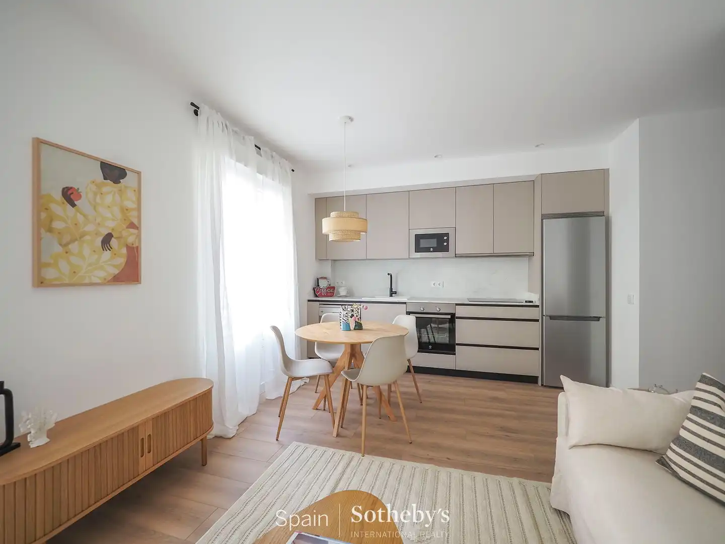 Cuina de Apartament en venda en Madrid amb Aire condicionat i Calefacció