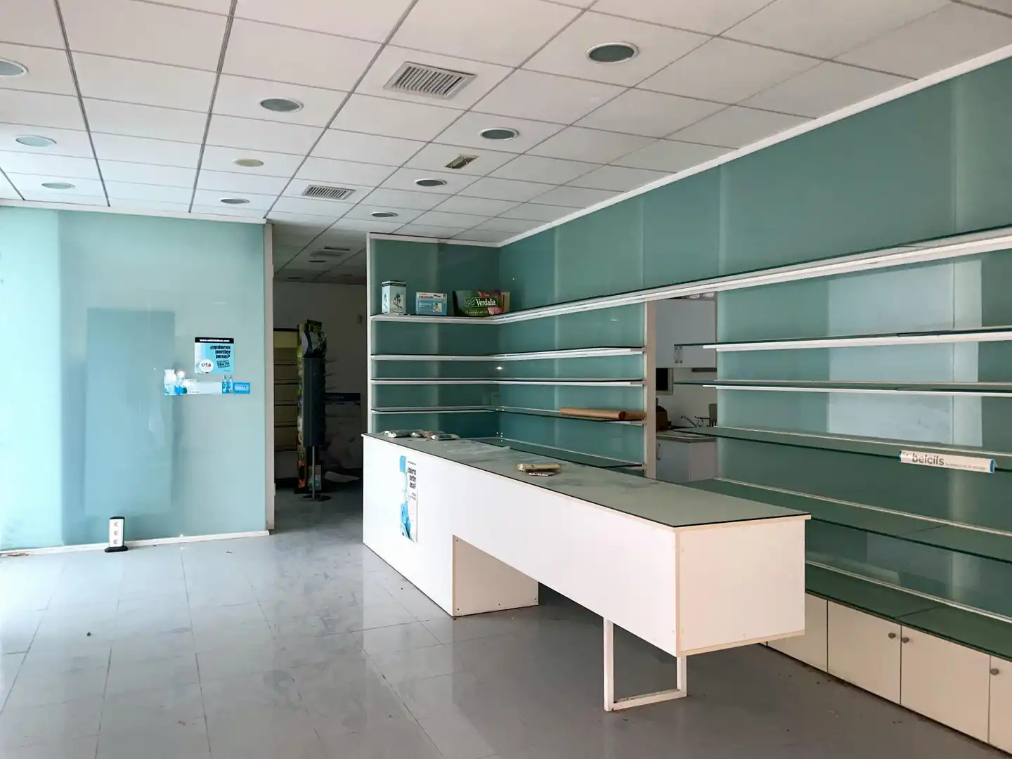 Local comercial de lloguer a Av Santa Clara, imagen 3