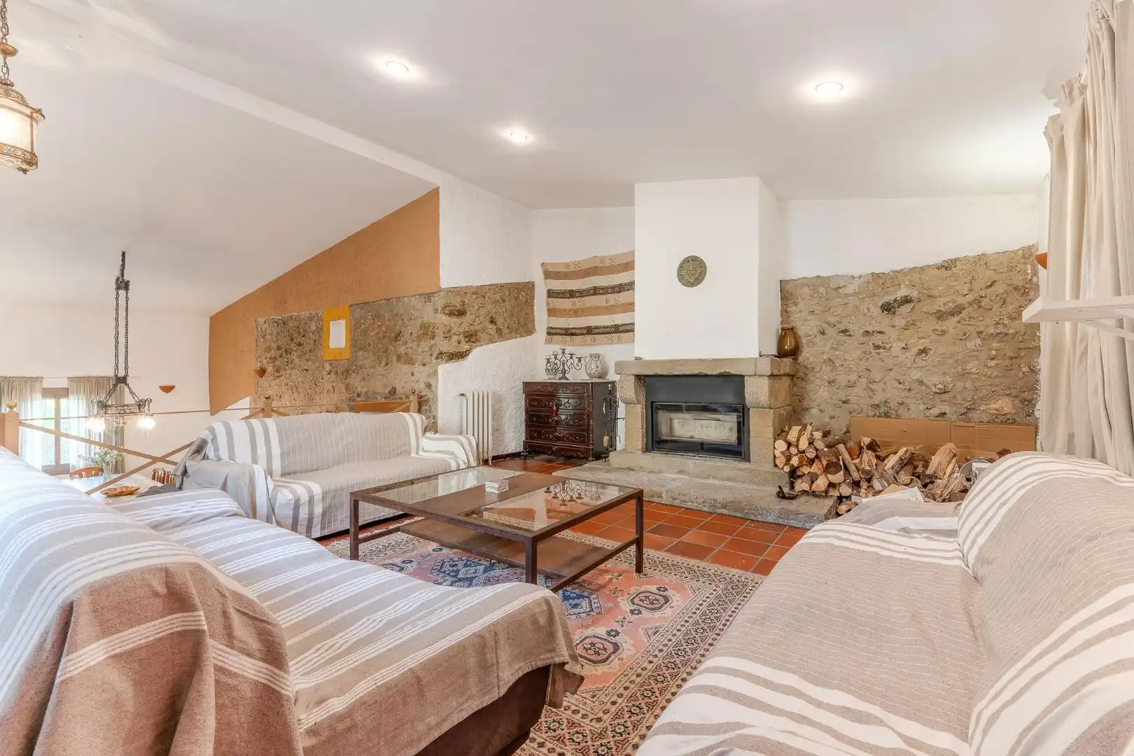 Sala de estar de Finca rústica en venta en Bescanó con Calefacción, Jardín privado y Trastero