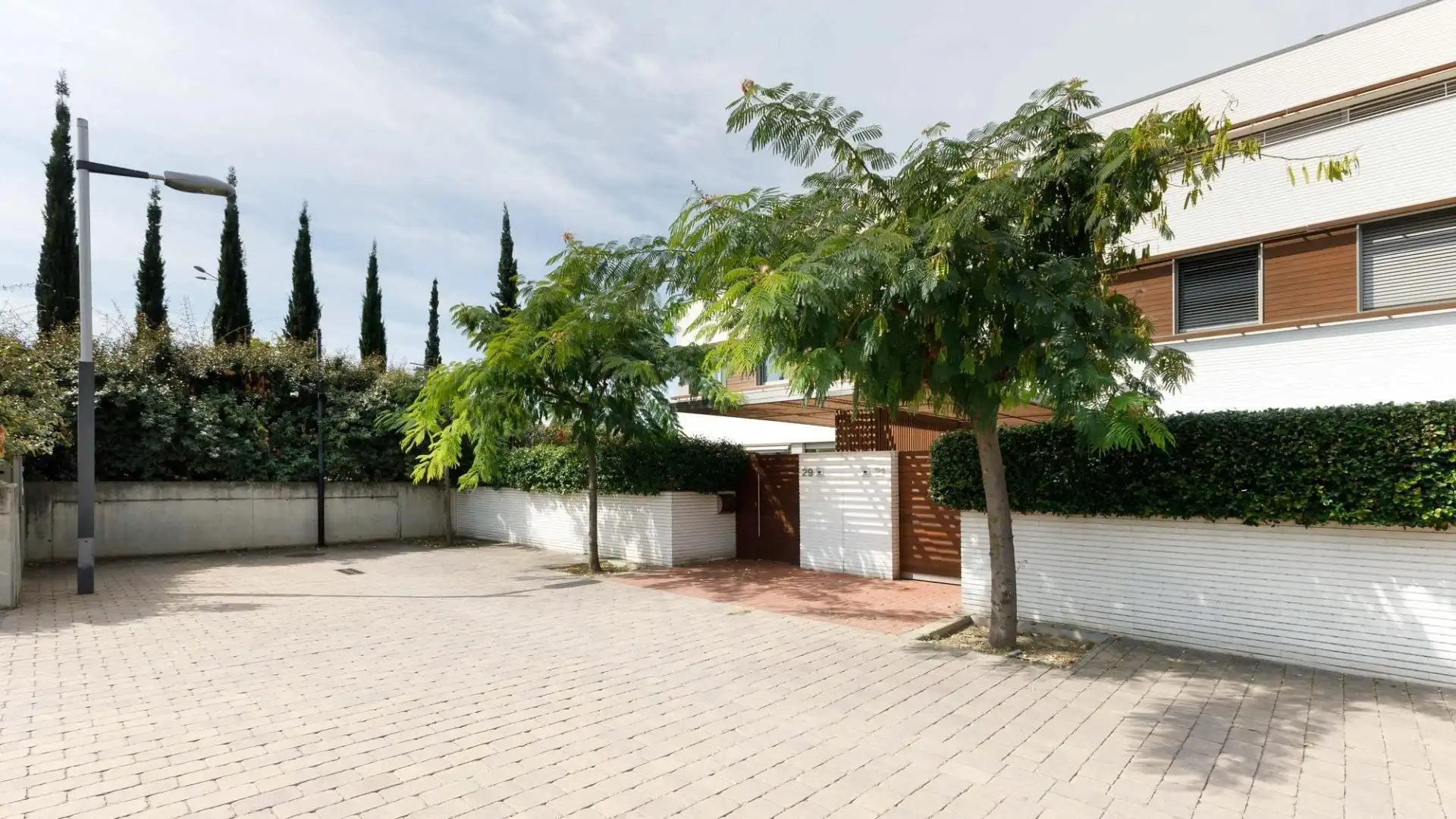 Vista exterior de Casa o chalet de alquiler en Sabadell con Aire acondicionado, Calefacción y Jardín privado
