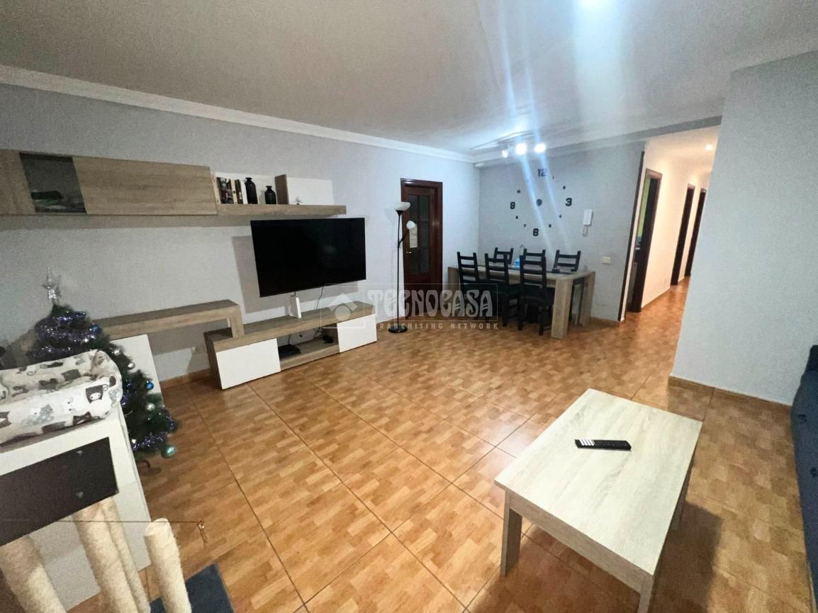 Living room of Flat for sale in Santa Lucía de Tirajana  with Heating