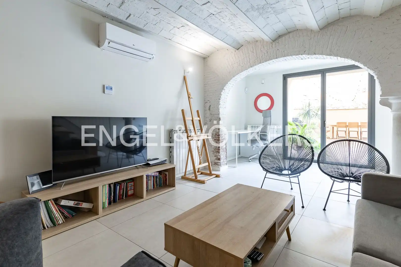 Sala d'estar de Dúplex en venda en Barcelona amb Aire condicionat, Calefacció i Parquet