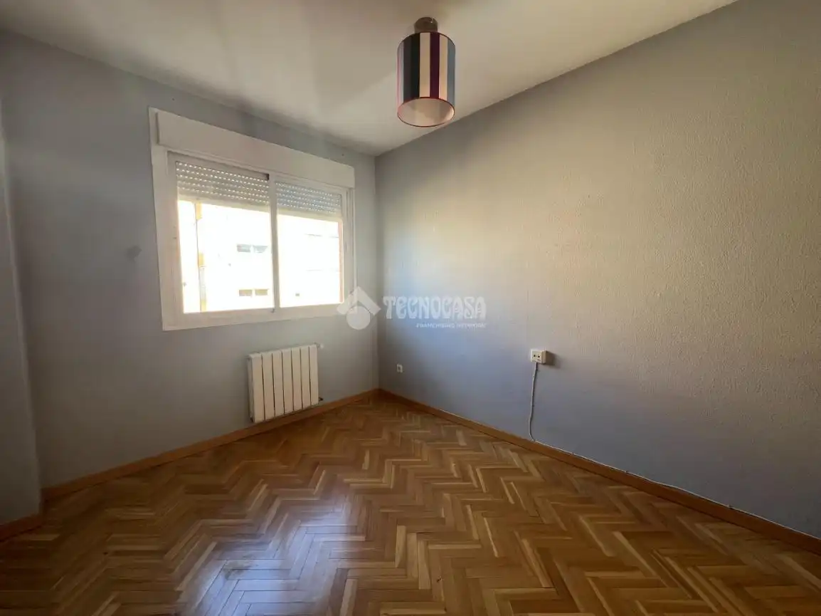 Bedroom of Flat for sale in Alcorcón  with Heating, Parquet flooring and Terrace