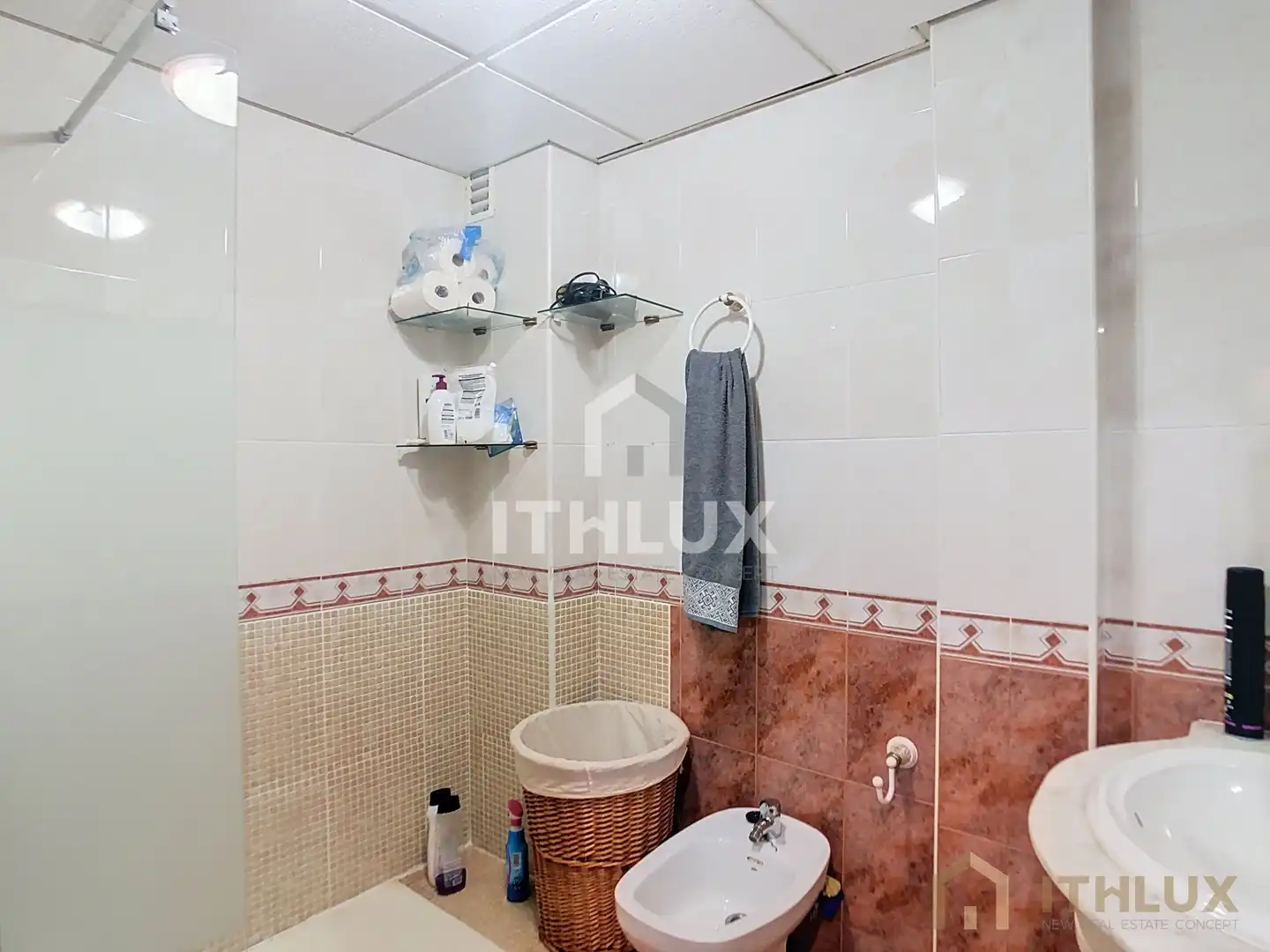 Bathroom of Flat for sale in Olivenza  with Air Conditioner and Balcony