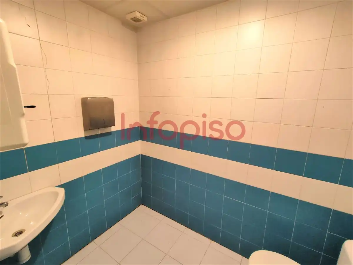 Local comercial de lloguer a Valdepeñas, imagen 9
