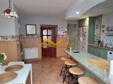 Casa con balcone in vendita a canovas del castillo
