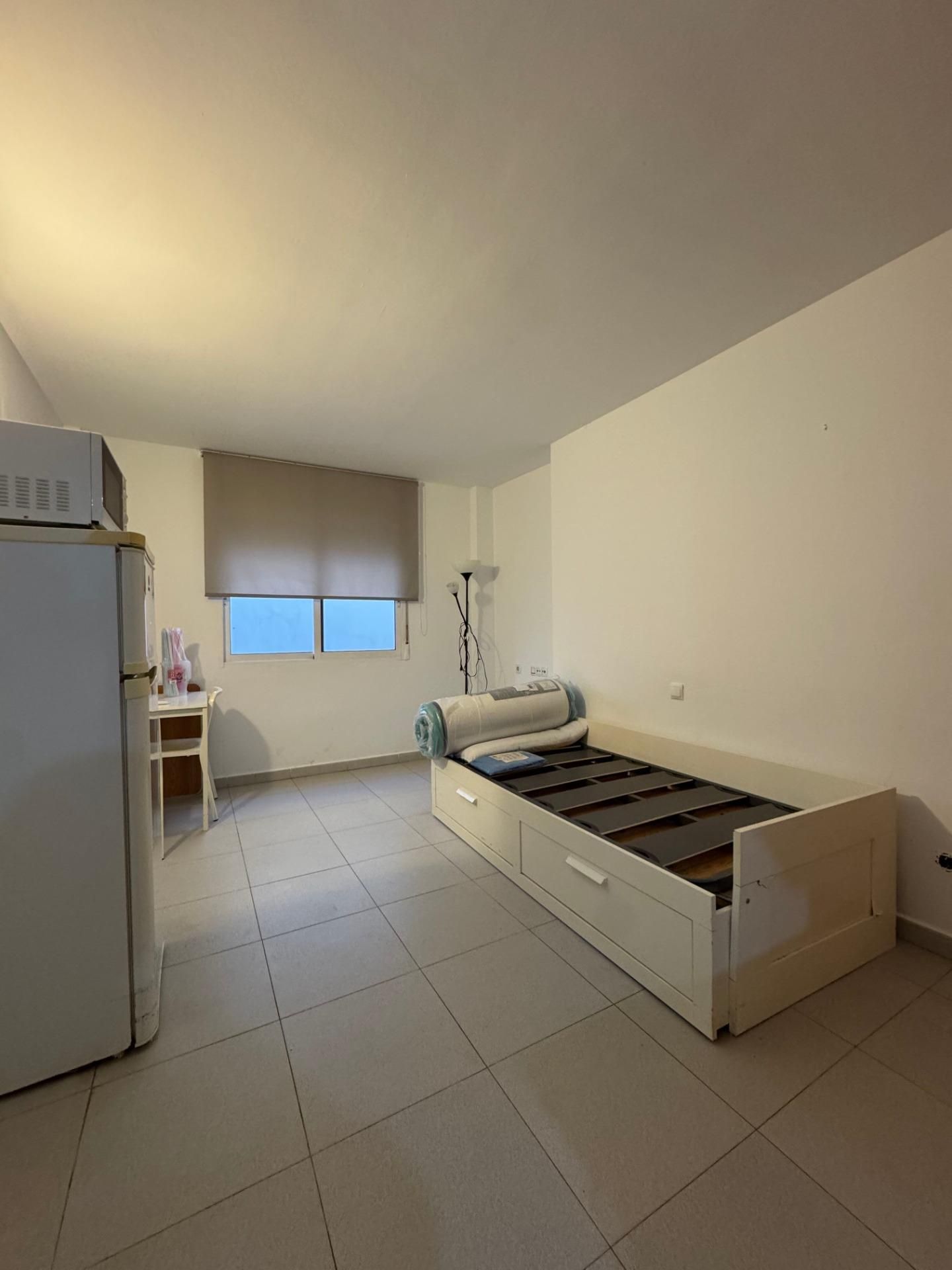 Estudio de alquiler en Casco Antiguo