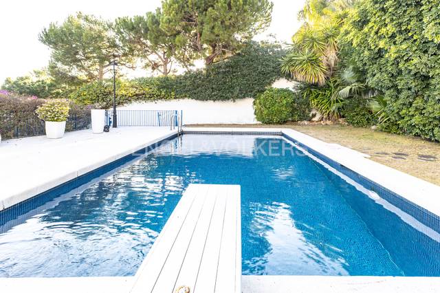 Casa-chalet en Alquiler en Vallpineda - Santa Bàrbara