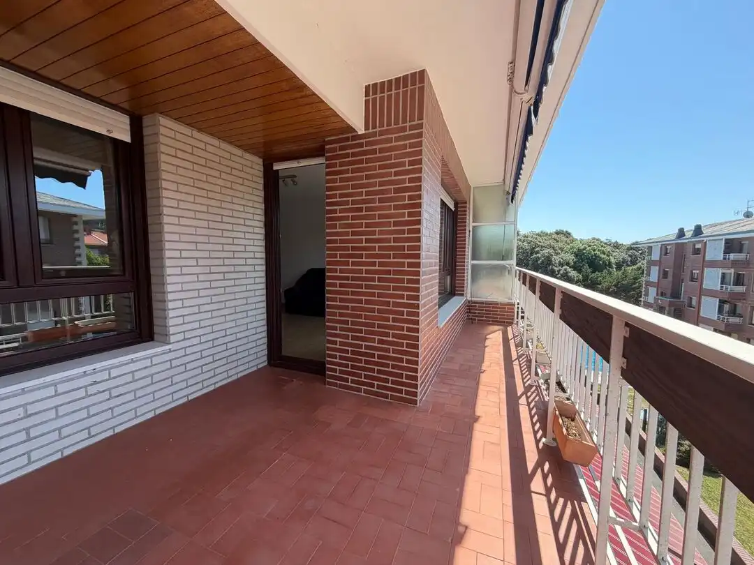 Terraza de Piso en venta en Sopela con Calefacción, Terraza y Trastero