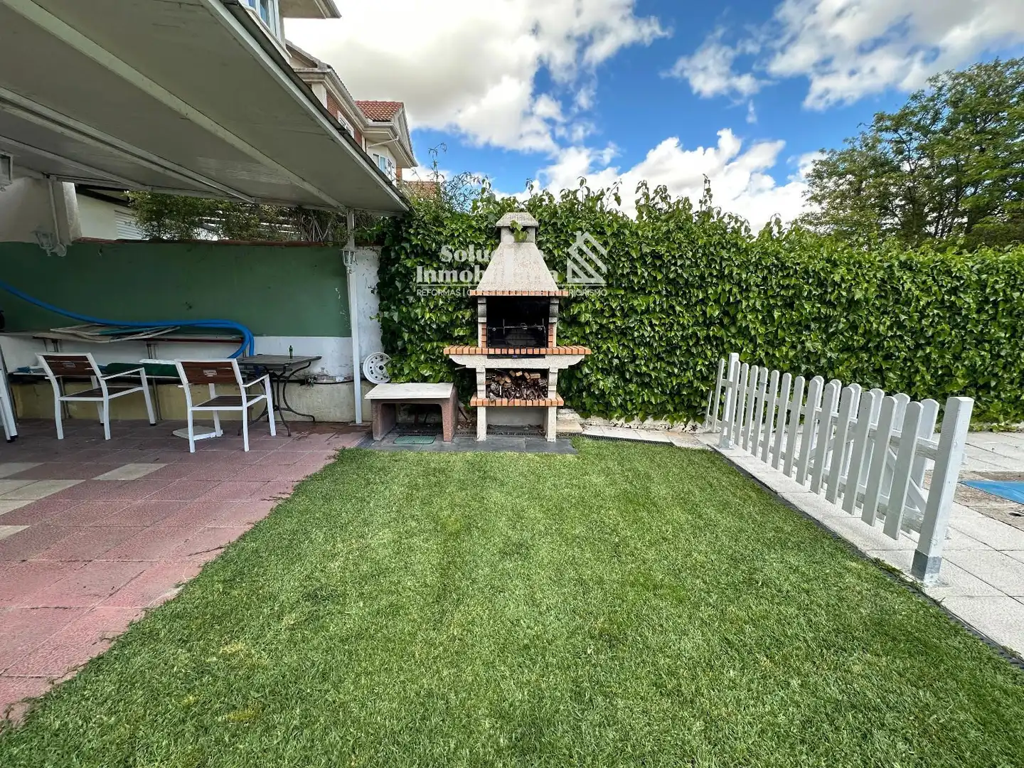 Jardín de Casa adosada en venta en Cabrerizos con Calefacción, Terraza y Piscina
