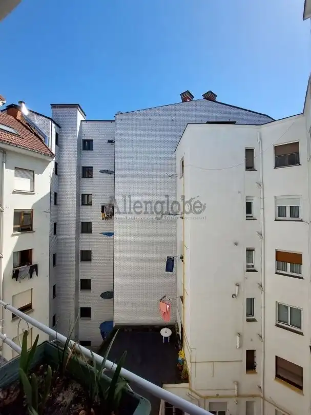 Piso de alquiler en Calle Fernando Vela, Milán - Pumarín