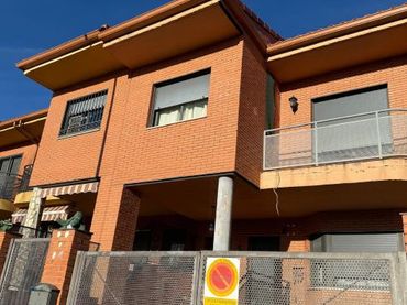 Casa a schiera in vendita a Avenida de Don Pedro Hernando Sanz