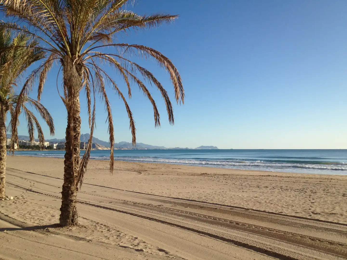 Exterior view of Apartments for sale in El Campello  with Air Conditioner, Storage room and Balcony
