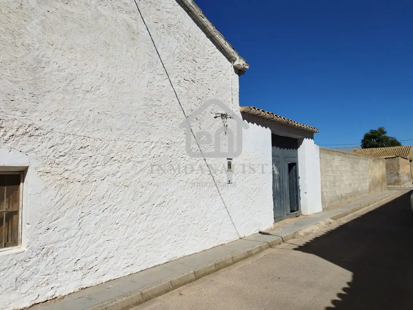 Vista exterior de Finca rústica en venta en Requena, Valencia