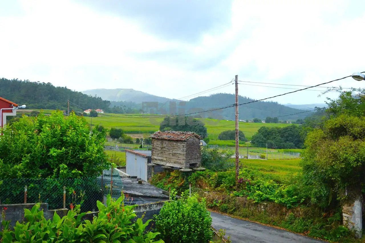 Vista exterior de Casa o xalet en venda en Zas amb Calefacció, Jardí privat i Traster