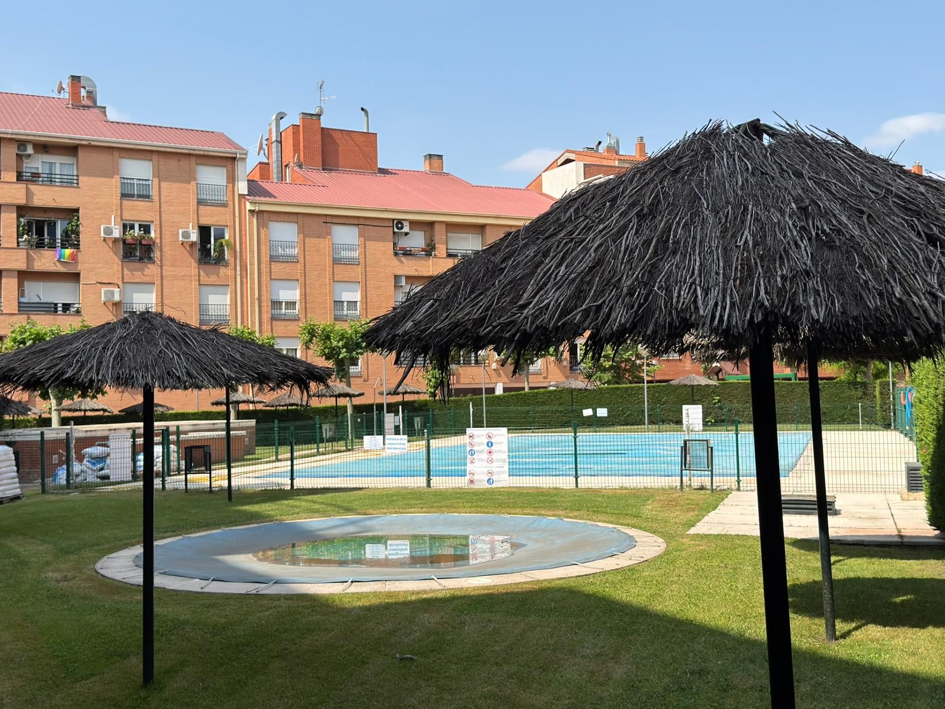 Swimming pool of Flat for sale in Leganés  with Heating, Private garden and Community pool