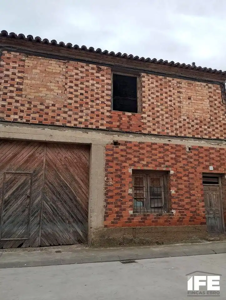 Vista exterior de Edificio en venta en Boquiñeni