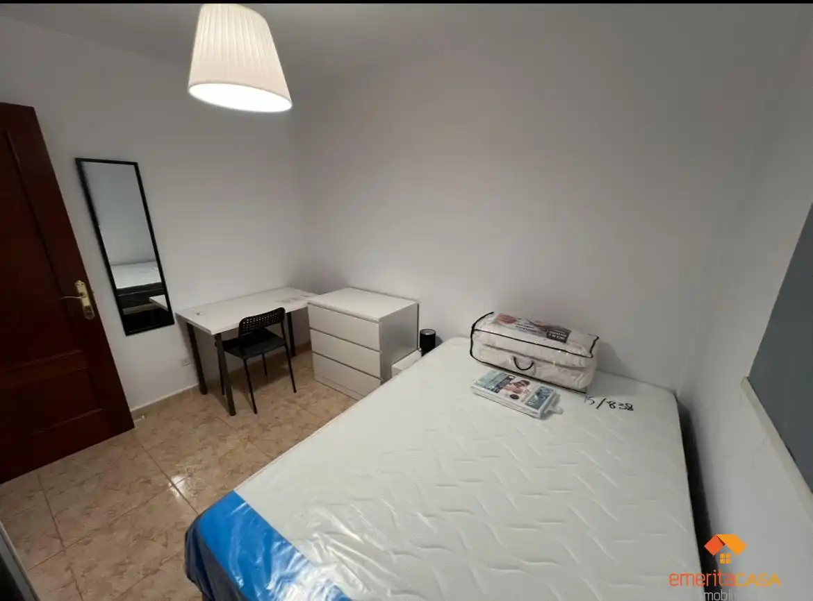 Bedroom of Flat for sale in Mérida  with Furnished and Balcony