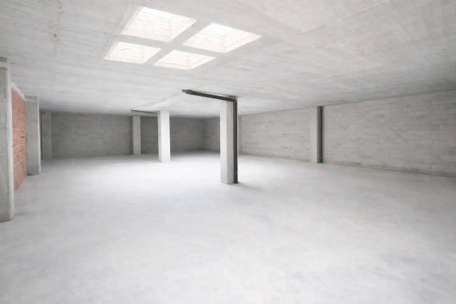 Local comercial en venda a Cuarte de Huerva, imagen 2