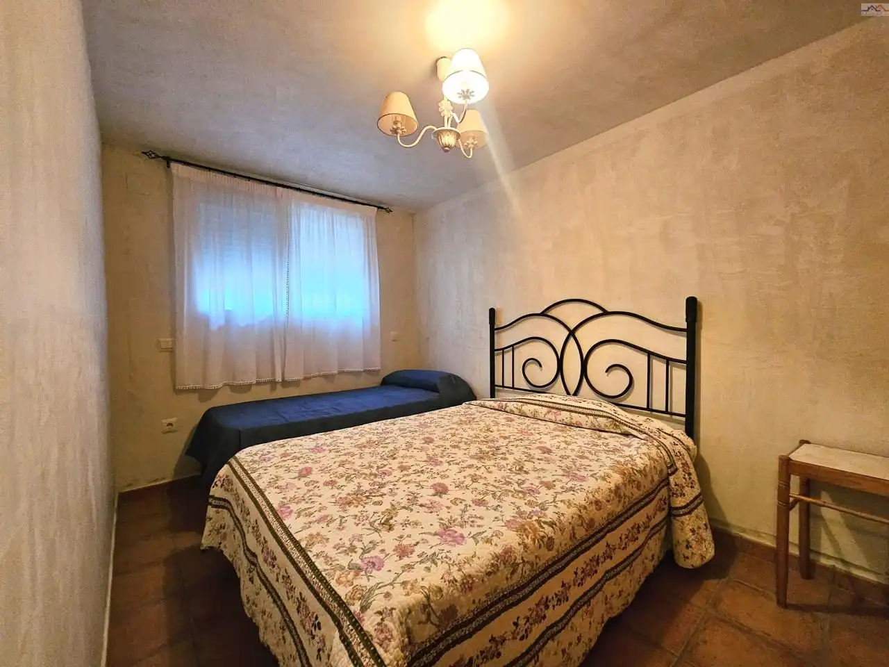 Habitación de Casa o chalet en venta en Villa del Prado con Calefacción, Terraza y Trastero